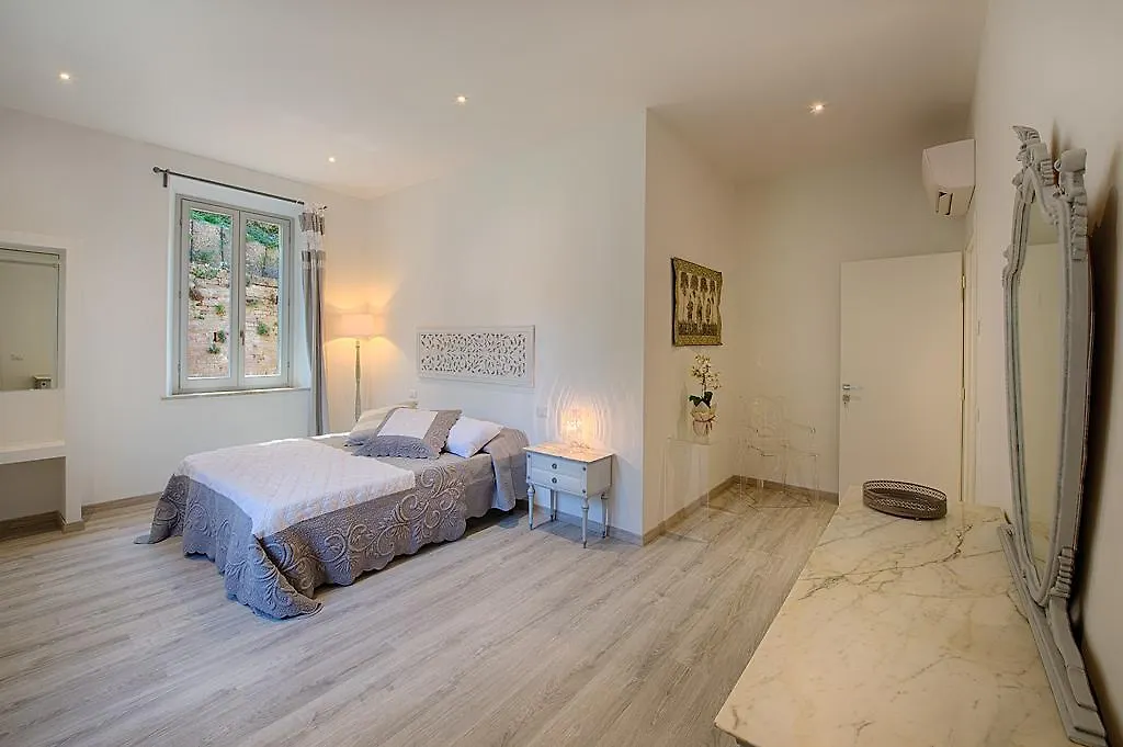 Siena Vip B&B 2*,